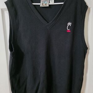 Cincinnati Bearcats Black V-Neck Sweater Vest by Outfit
